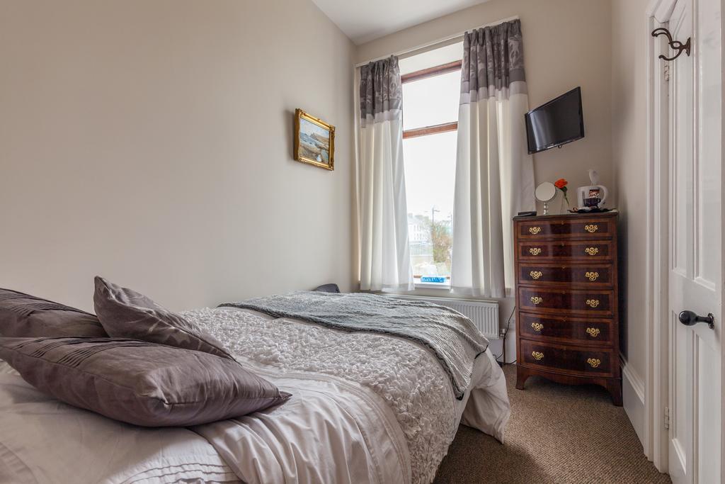 Antrim House Guest Rooms & Suites (Adults Only) Portrush Camera foto