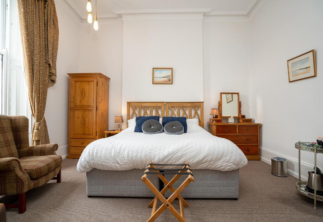 Antrim House Guest Rooms & Suites (Adults Only) Portrush Esterno foto