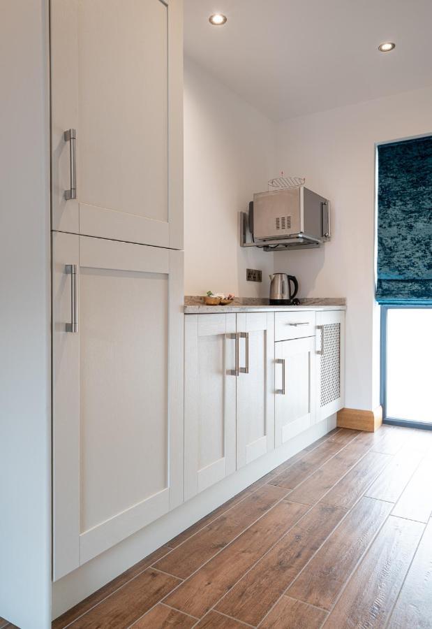 Antrim House Guest Rooms & Suites (Adults Only) Portrush Esterno foto