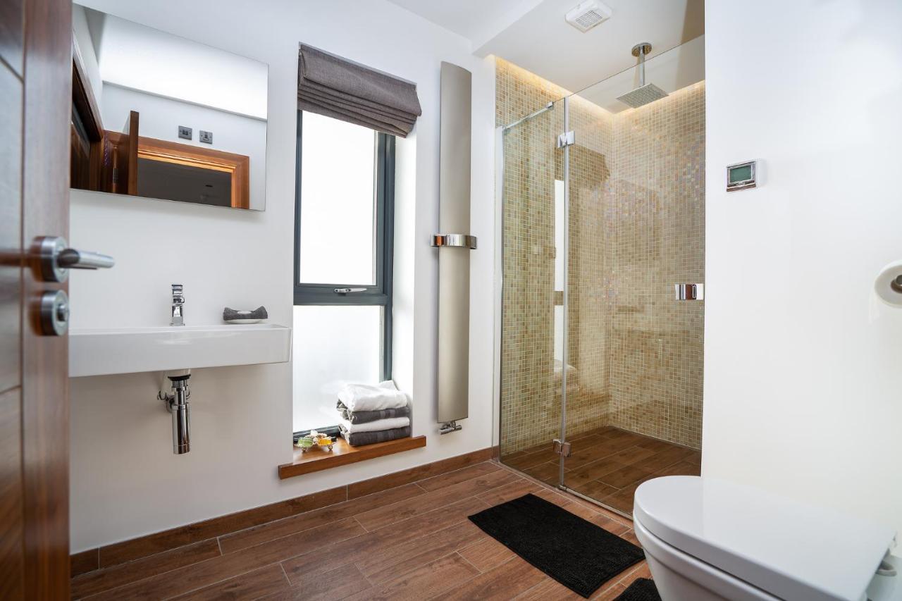 Antrim House Guest Rooms & Suites (Adults Only) Portrush Esterno foto