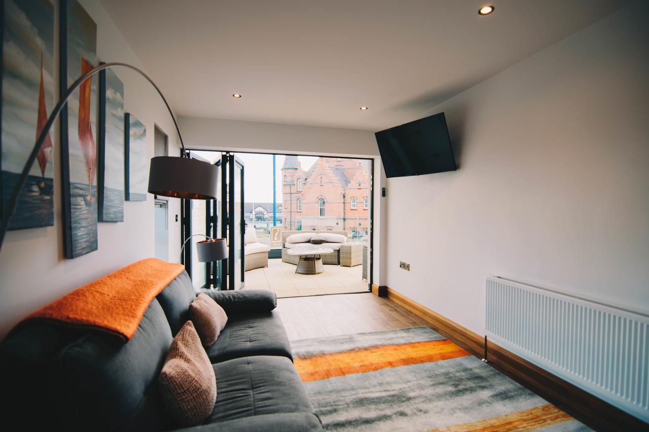 Antrim House Guest Rooms & Suites (Adults Only) Portrush Esterno foto
