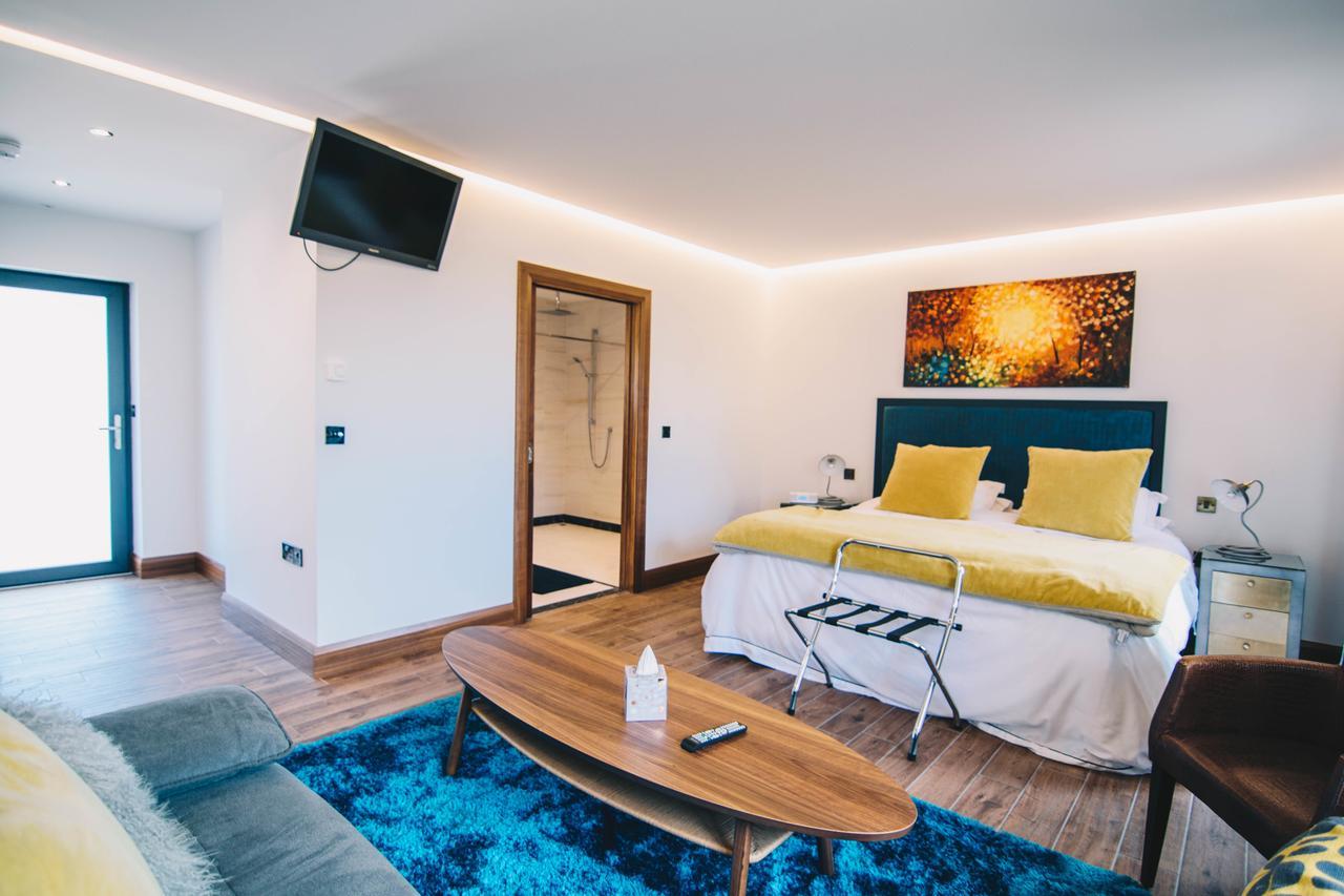 Antrim House Guest Rooms & Suites (Adults Only) Portrush Esterno foto